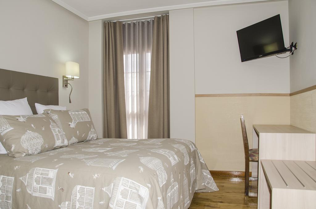 Hotel Presa Ріаньо Номер фото