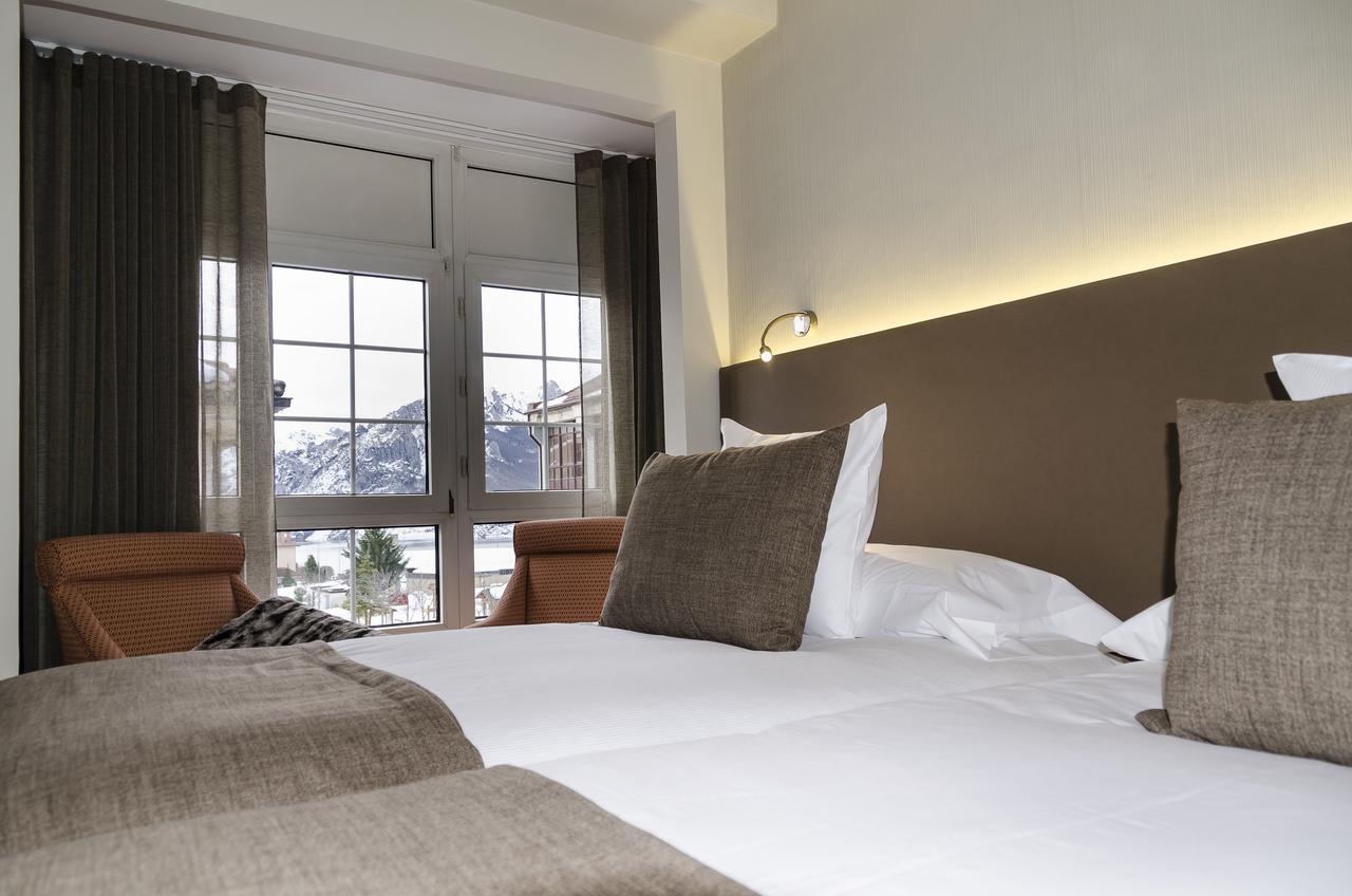 Hotel Presa Ріаньо Екстер'єр фото